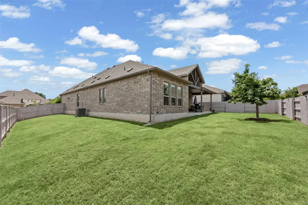 388 Washington Drive Kyle TX 78640