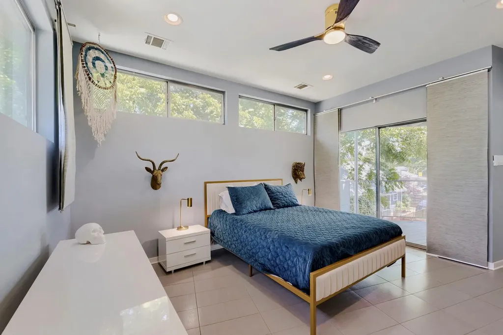 2112 Haskell Street Austin TX 78702