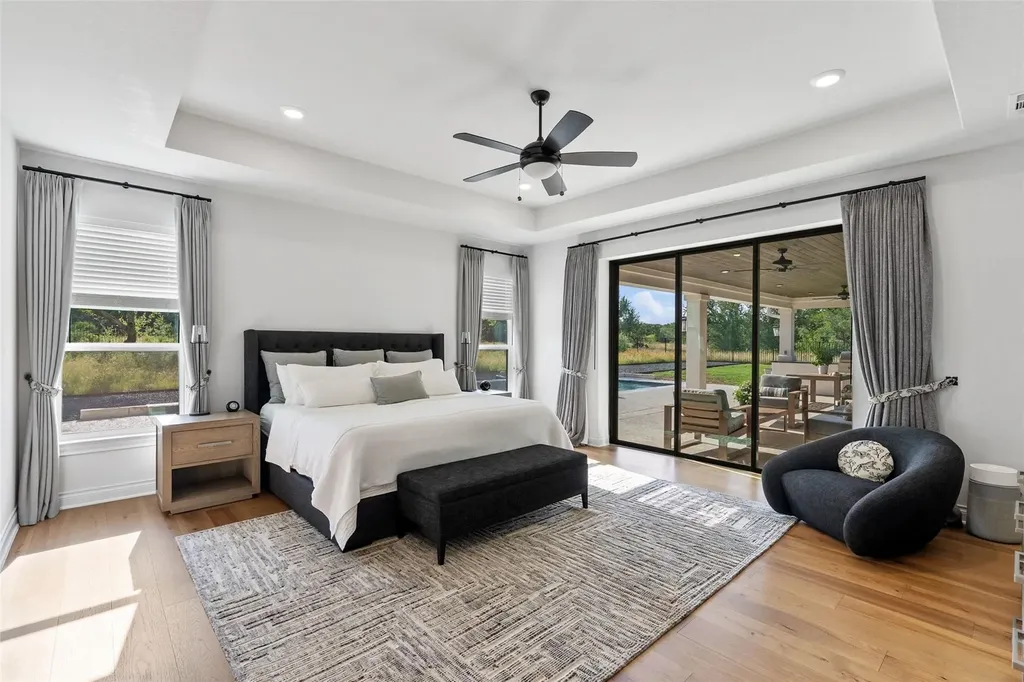 412 Oakpark Drive Spicewood TX 78669