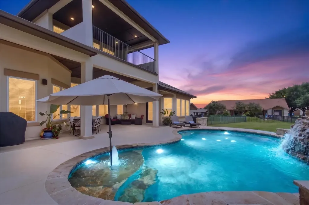 104 Far Meadow Drive Kingsland TX 78639