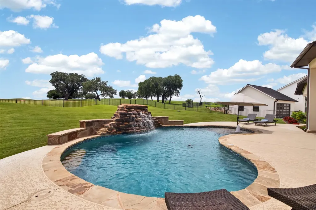 104 Far Meadow Drive Kingsland TX 78639