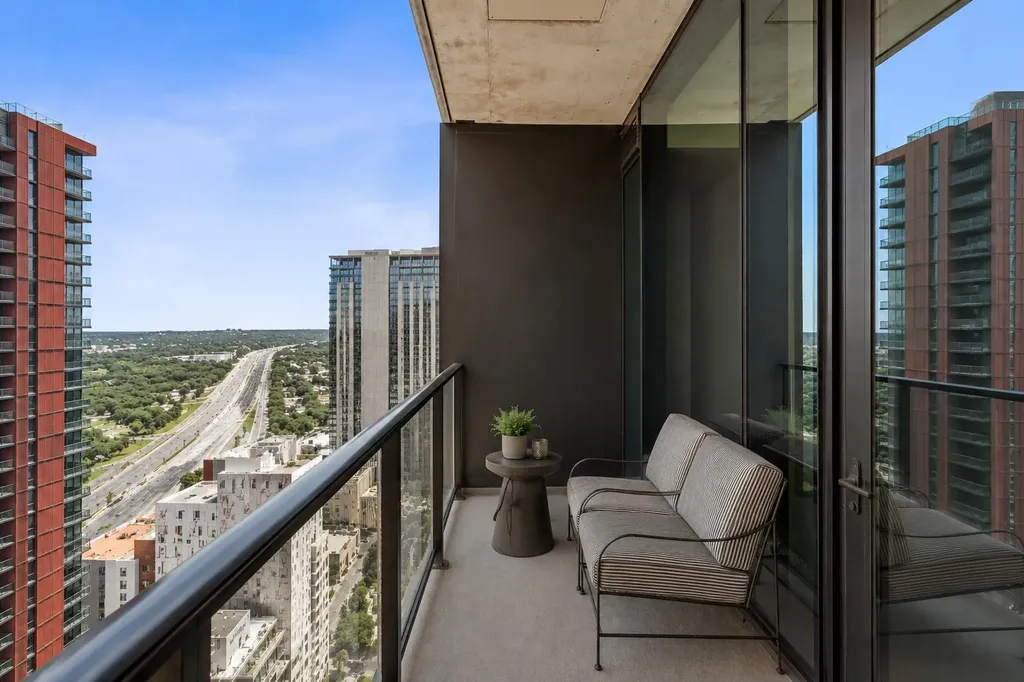 610 Davis Street Austin TX 78701