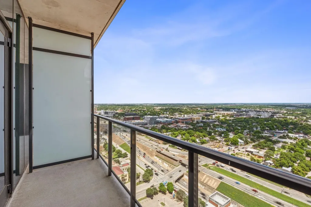 610 Davis Street Austin TX 78701