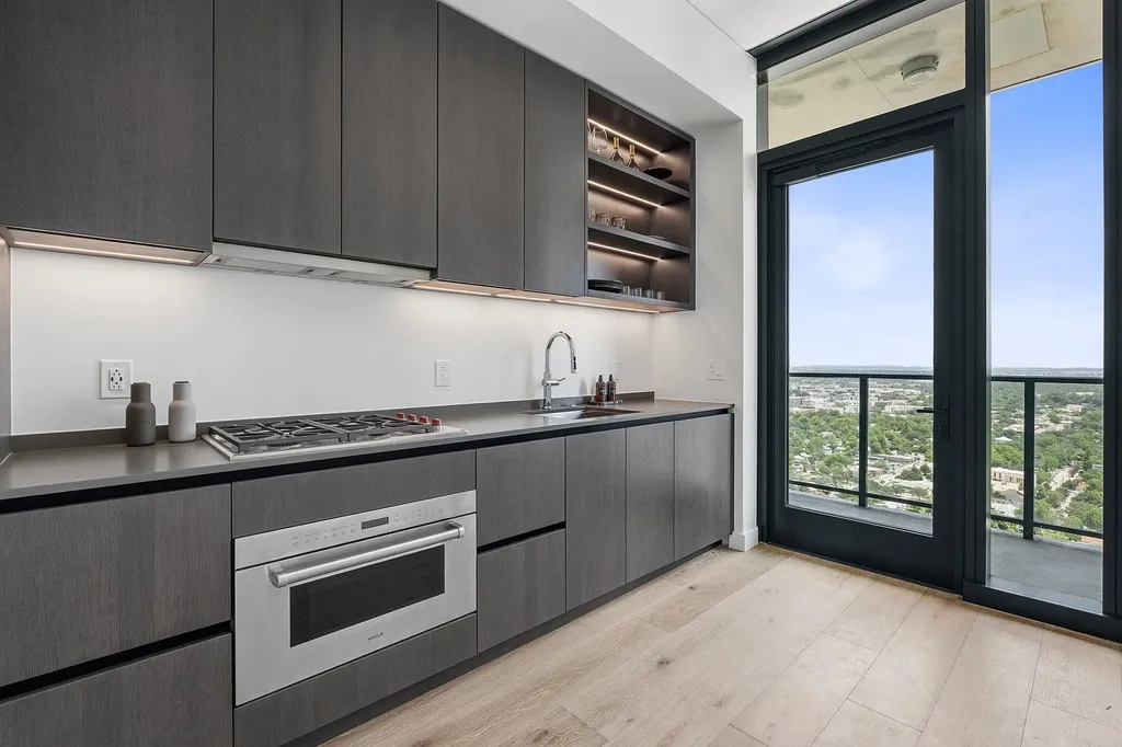 610 Davis Street Austin TX 78701