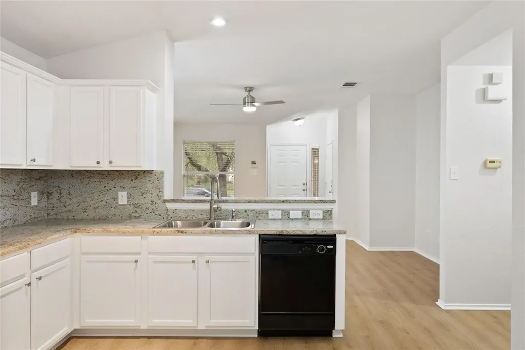 437 Sweet Leaf Lane Pflugerville TX 78660