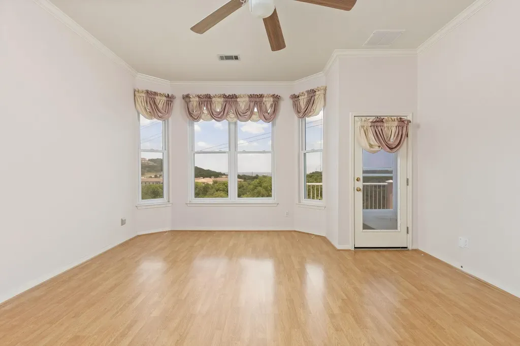 214 Golf Crest Lane Lakeway TX 78734