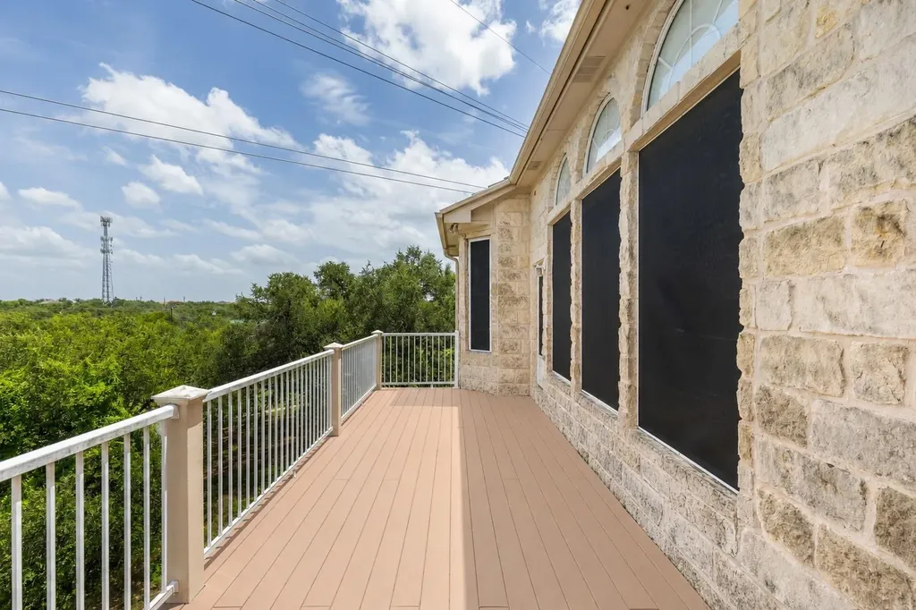 214 Golf Crest Lane Lakeway TX 78734