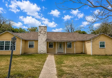 3951 Fm 970 Florence TX 76527
