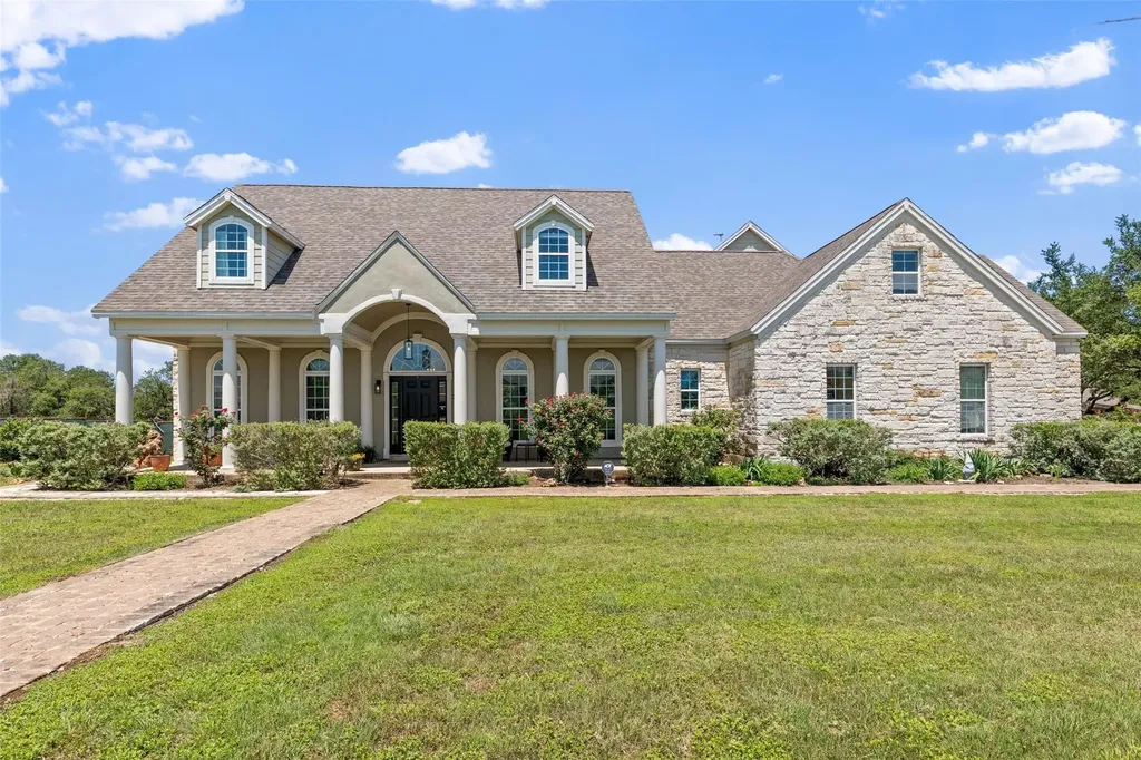 211 Pintail Street Kyle TX 78640