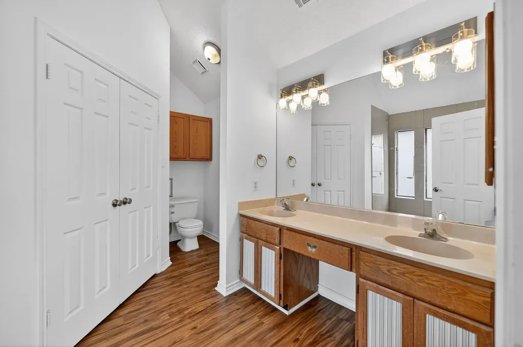 1222 Ivybridge Drive Pflugerville TX 78660