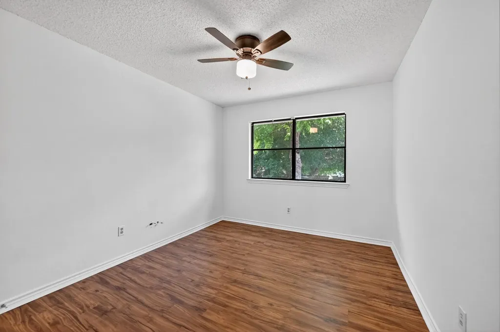 1222 Ivybridge Drive Pflugerville TX 78660