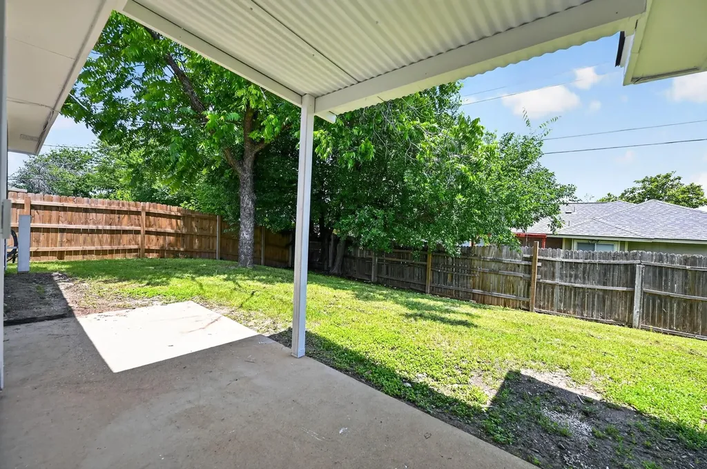 1222 Ivybridge Drive Pflugerville TX 78660