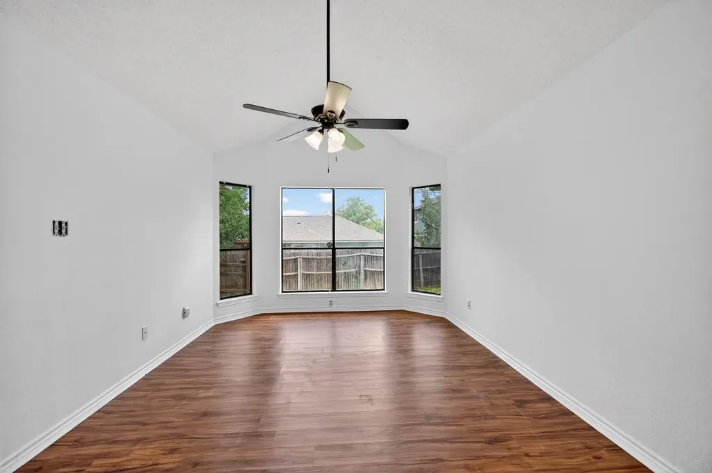 1222 Ivybridge Drive Pflugerville TX 78660