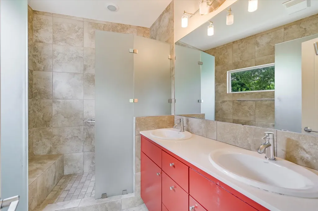 2822 Wooldridge Drive Austin TX 78703