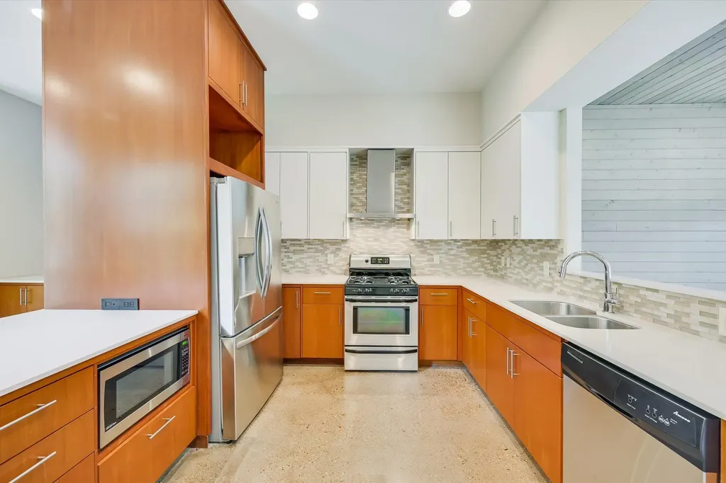 2822 Wooldridge Drive Austin TX 78703