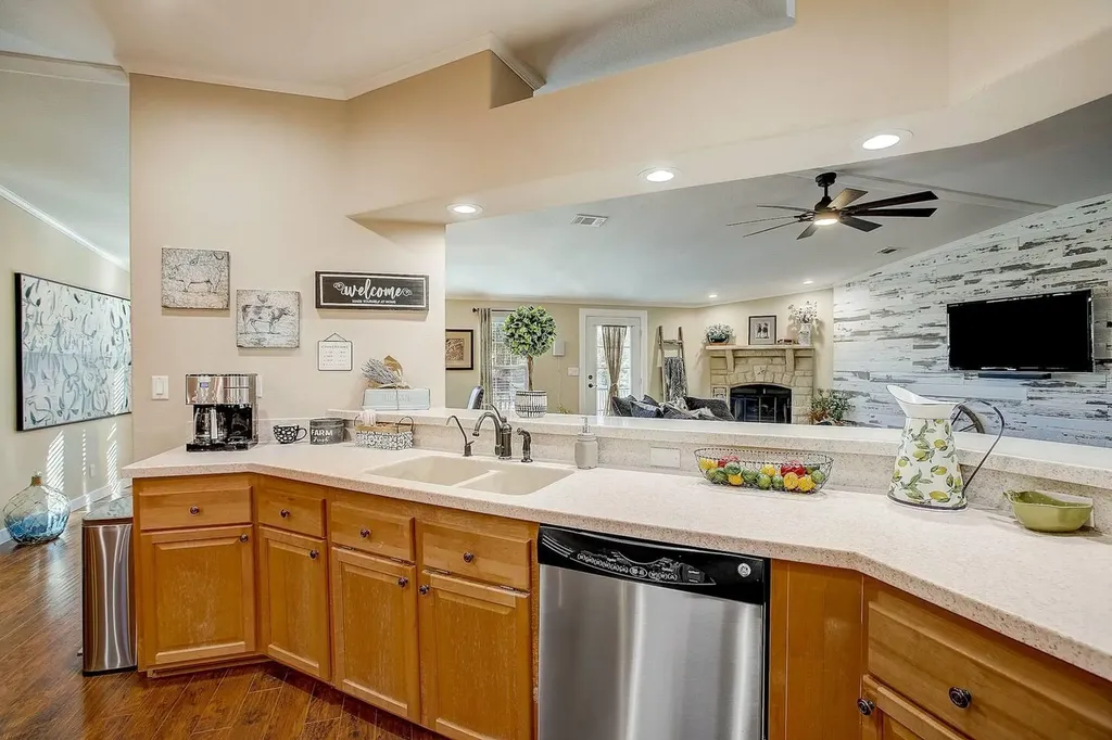 3001 Cox Road Blanco TX 78606