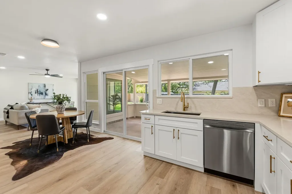 10411 Button Quail Drive Austin TX 78758