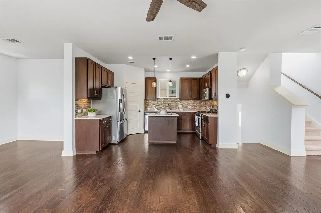 2605 Witsome Loop Austin TX 78741