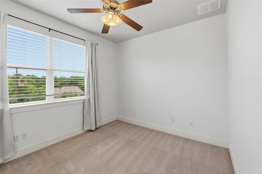 2605 Witsome Loop Austin TX 78741