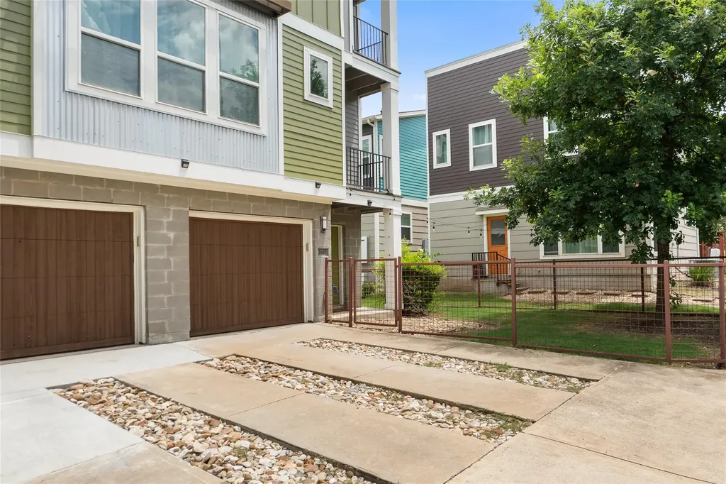 2605 Witsome Loop Austin TX 78741