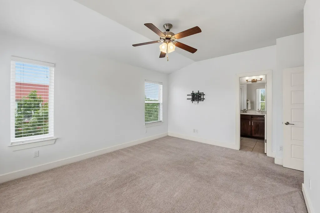 2605 Witsome Loop Austin TX 78741