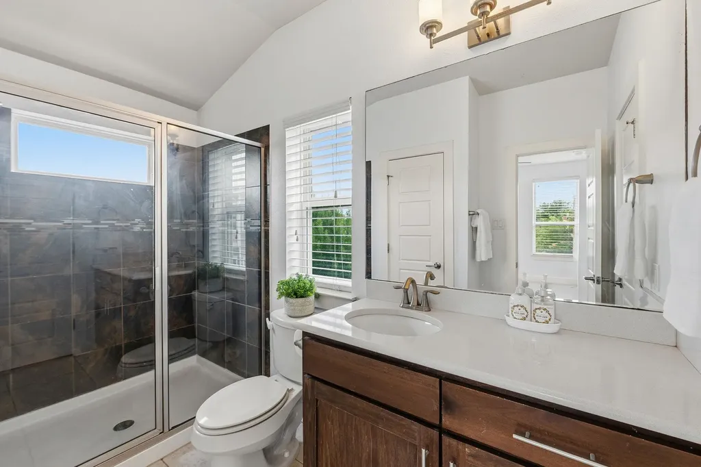 2605 Witsome Loop Austin TX 78741