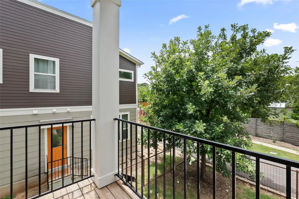 2605 Witsome Loop Austin TX 78741