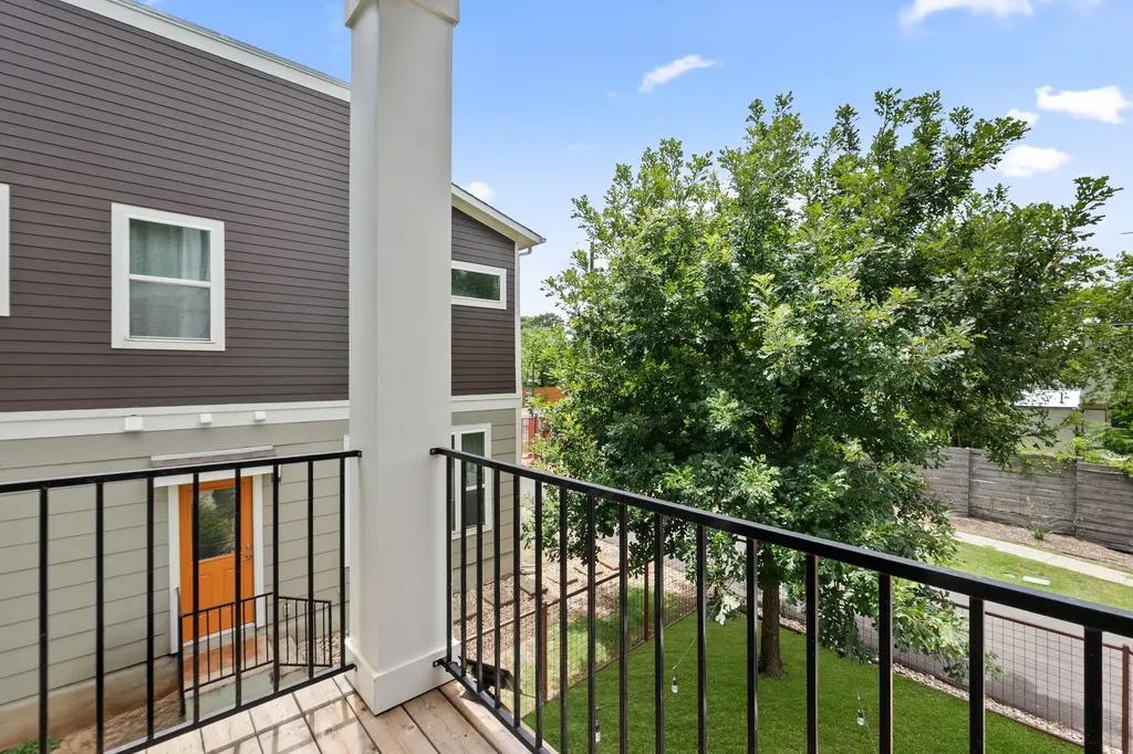 2605 Witsome Loop Austin TX 78741