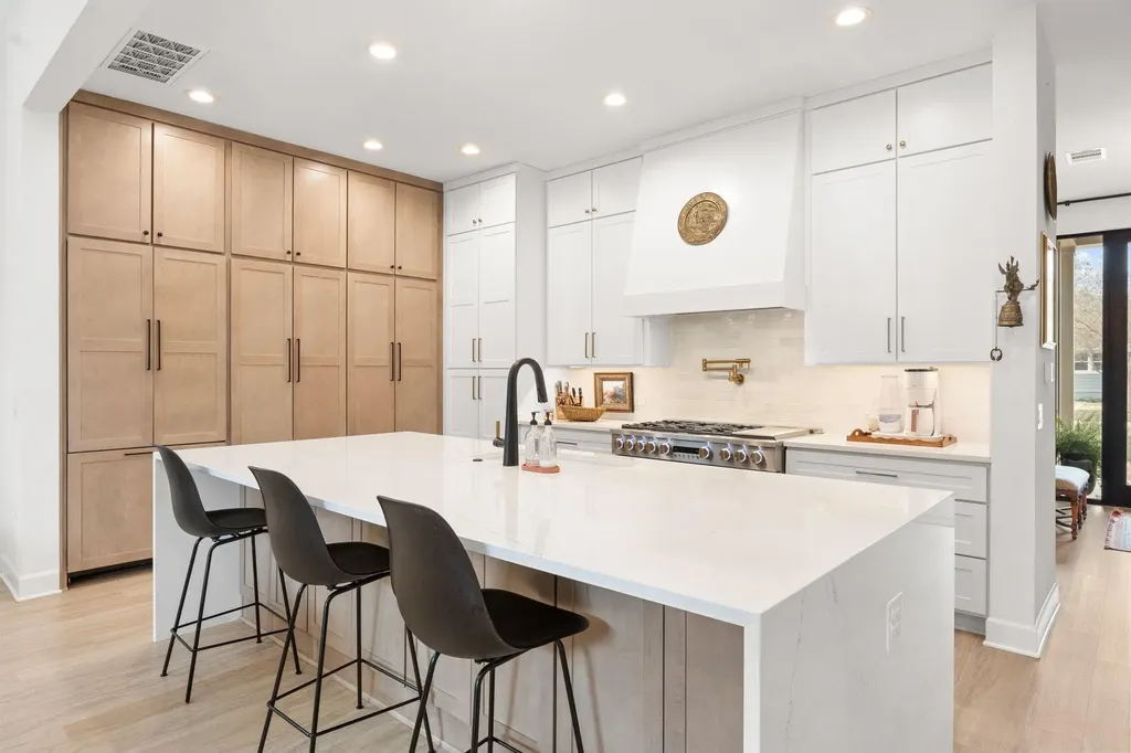 5317 Mccandless Street Austin TX 78756