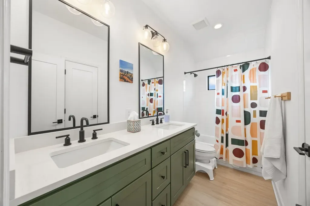 5317 Mccandless Street Austin TX 78756