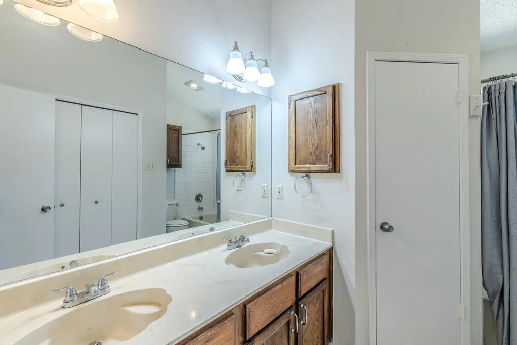 1802 Verbena Way Round Rock TX 78664