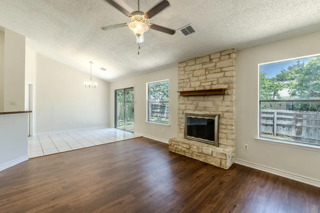 1802 Verbena Way Round Rock TX 78664