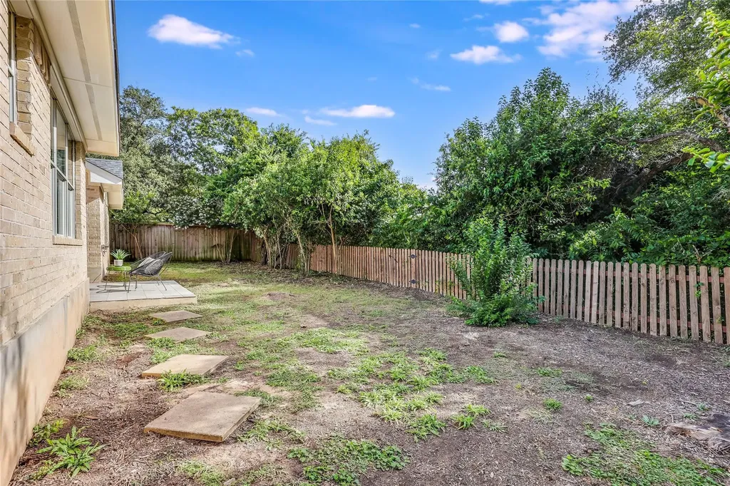 8928 La Siesta Bend Austin TX 78749
