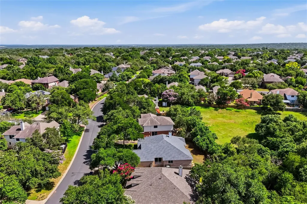 8928 La Siesta Bend Austin TX 78749