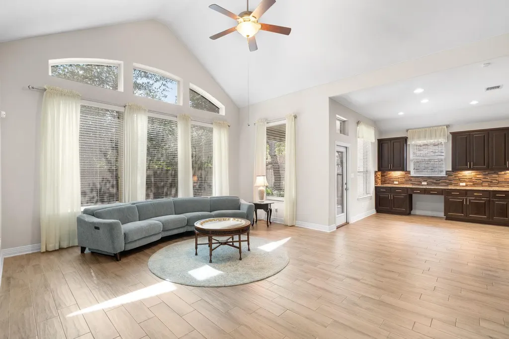 229 Cross Mountain Trail Georgetown TX 78628
