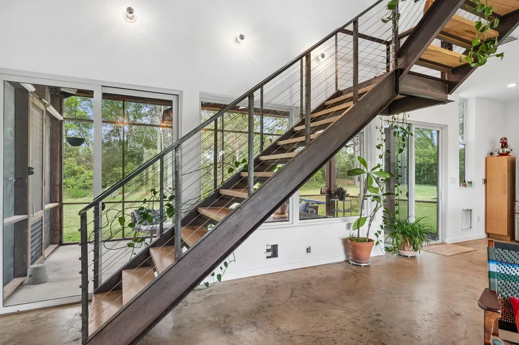 534 Old Mcdade Road Elgin TX 78621