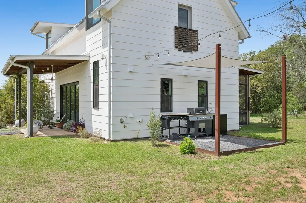 534 Old Mcdade Road Elgin TX 78621