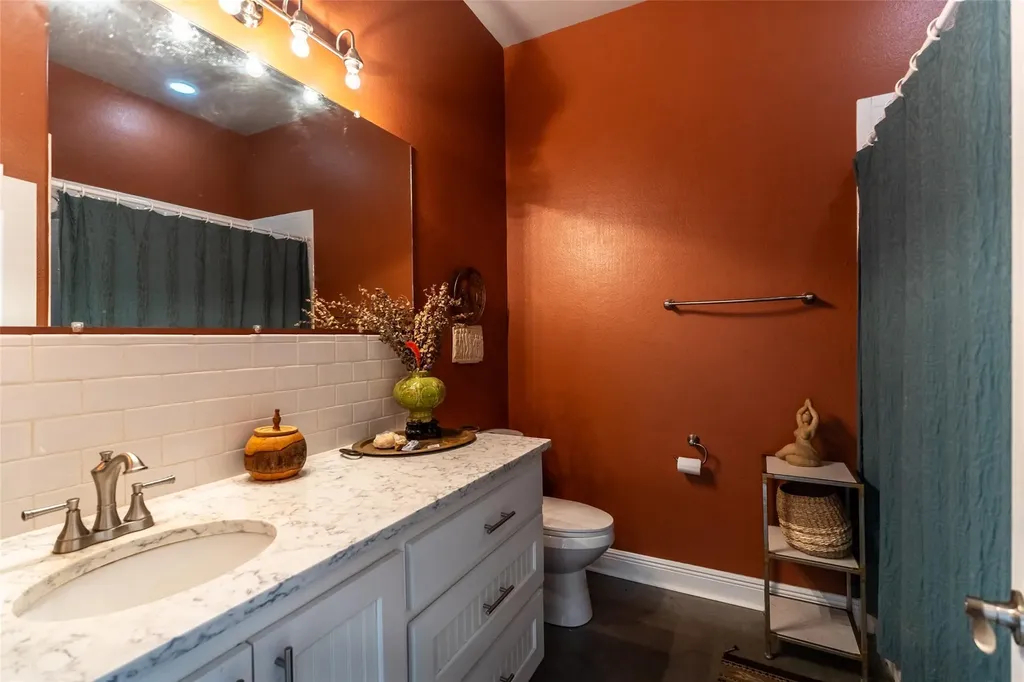 4082 Old Colony Line Road Lockhart TX 78643