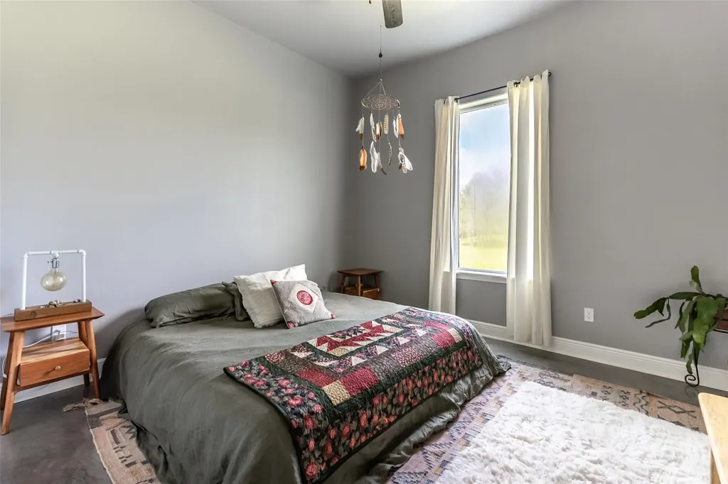 4082 Old Colony Line Road Lockhart TX 78643