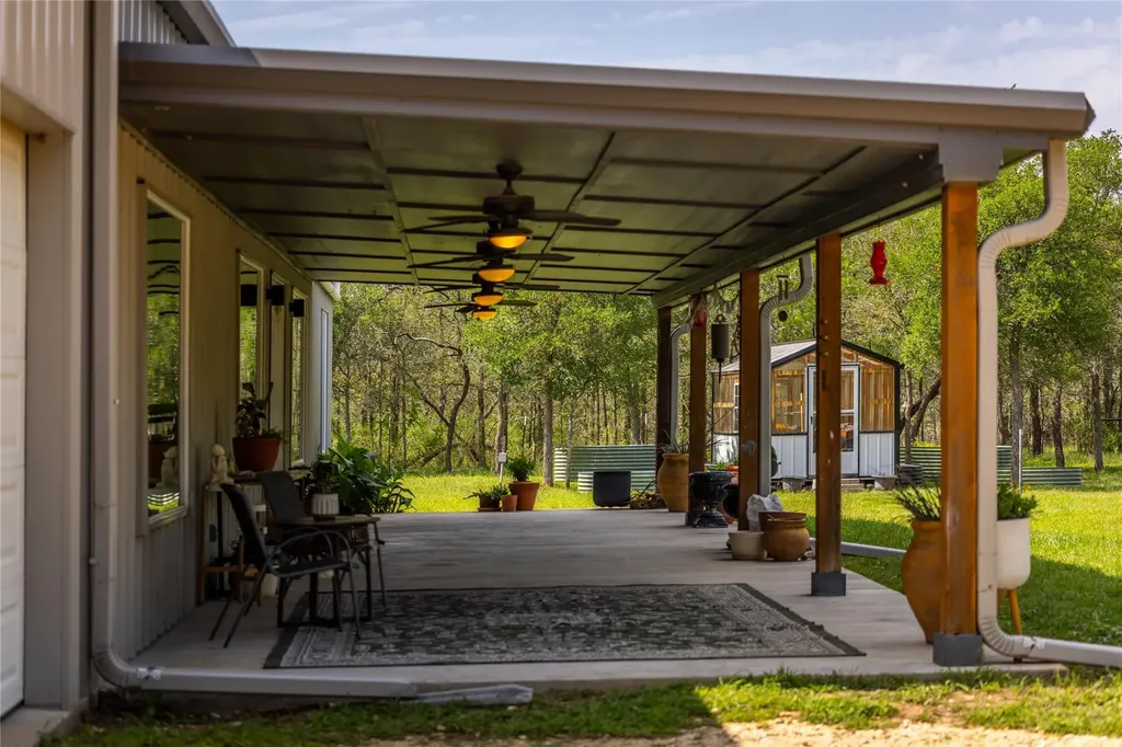 4082 Old Colony Line Road Lockhart TX 78643