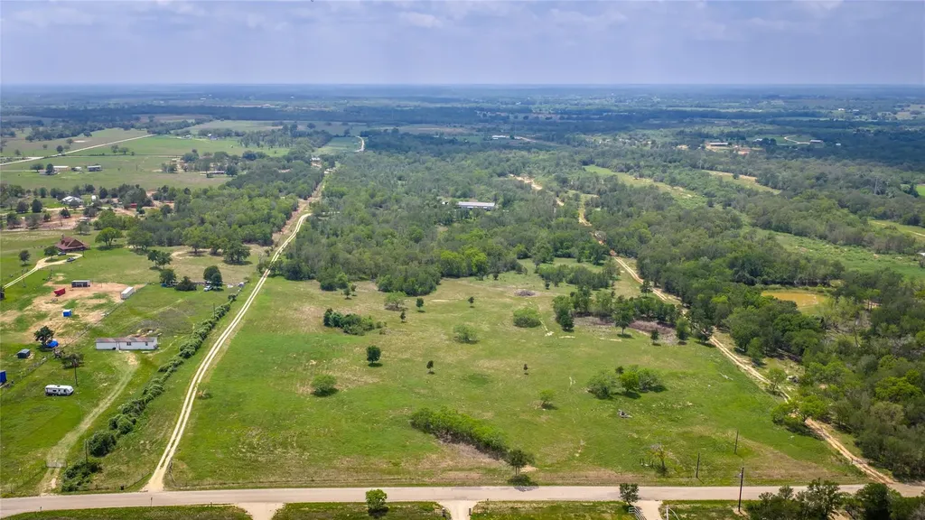 4082 Old Colony Line Road Lockhart TX 78643