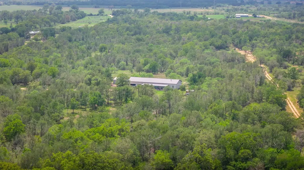 4082 Old Colony Line Road Lockhart TX 78643