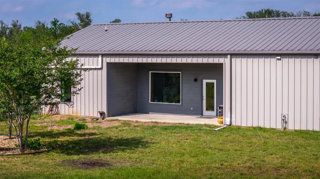4082 Old Colony Line Road Lockhart TX 78643