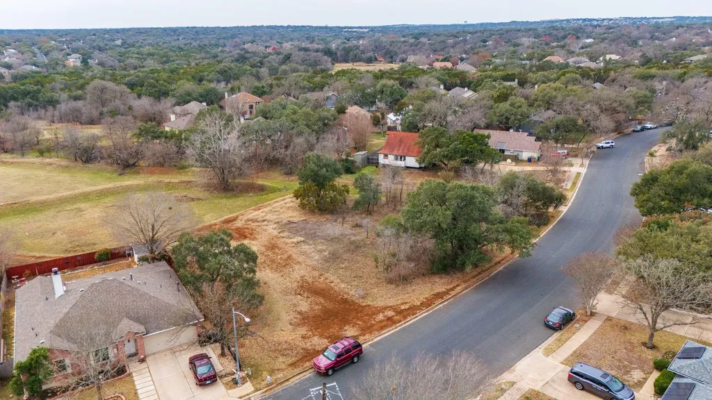 5609 Kayview Drive Austin TX 78749