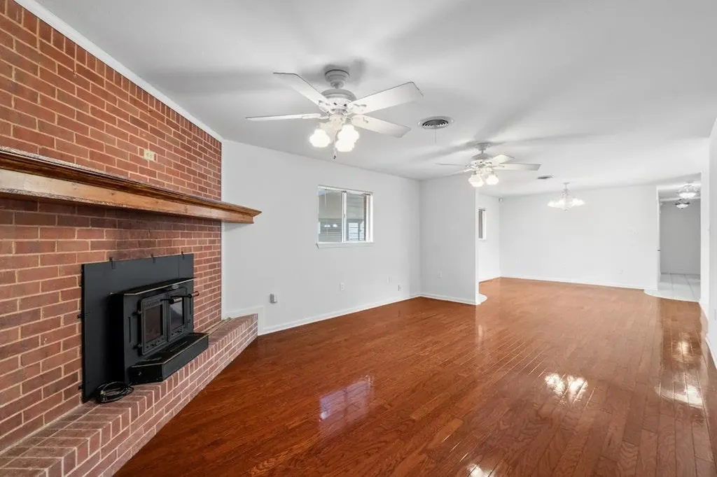 6201 Oakclaire Drive Austin TX 78735
