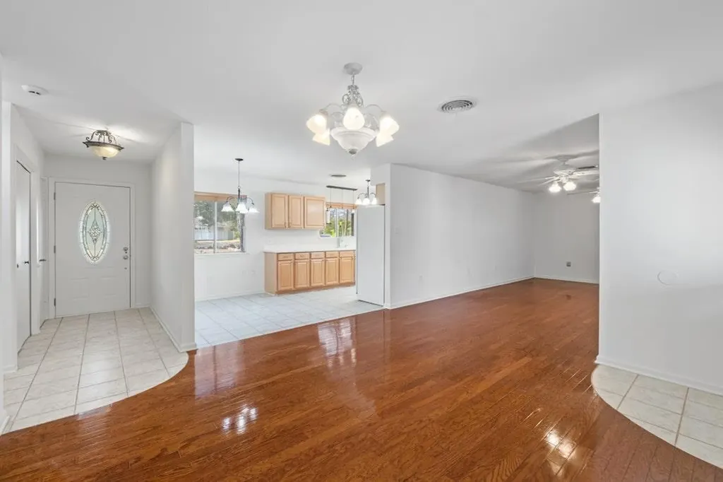 6201 Oakclaire Drive Austin TX 78735