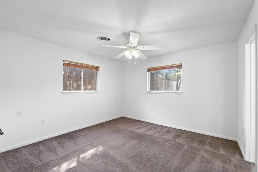 6201 Oakclaire Drive Austin TX 78735