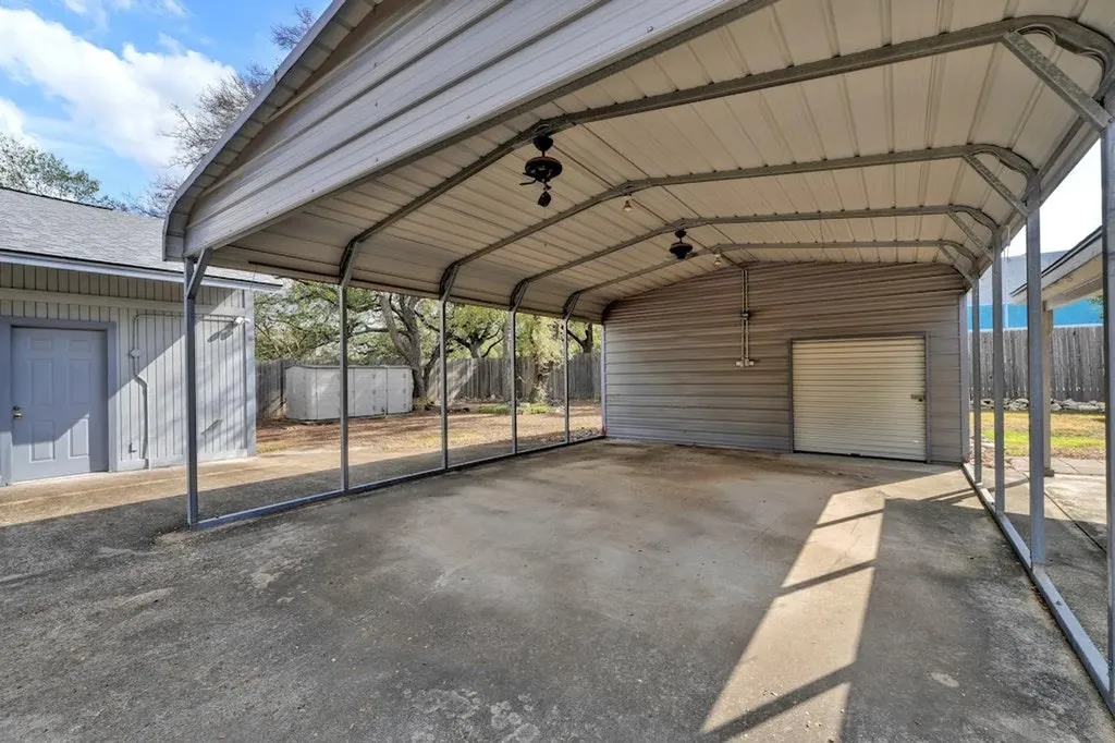6201 Oakclaire Drive Austin TX 78735