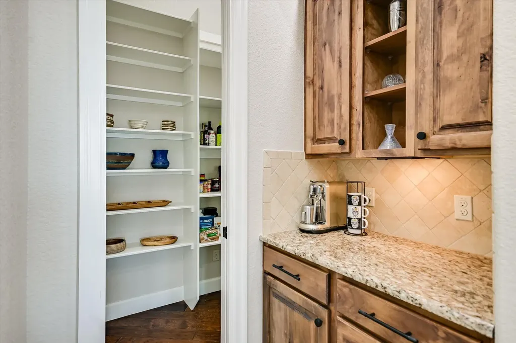 4408 Blacksmith Cove Spicewood TX 78669