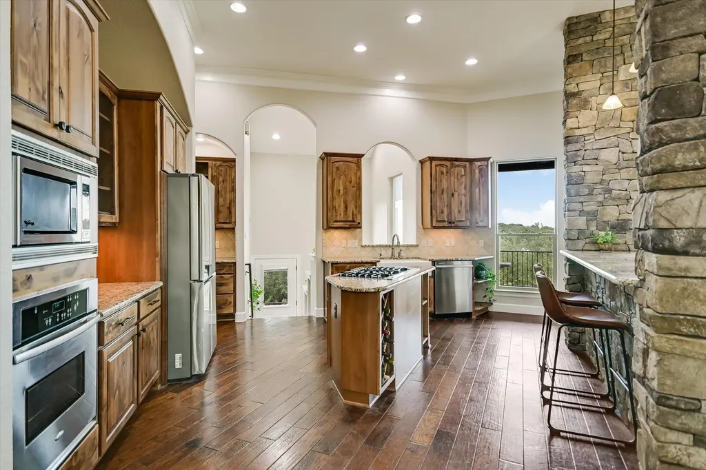 4408 Blacksmith Cove Spicewood TX 78669